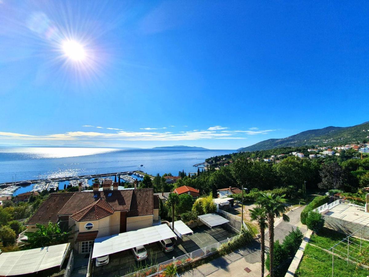 Villa Roses Apartments&Wellness Ičići Esterno foto